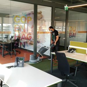 İstanbul Başakşehir Ofis Halı Yıkama. Gürpak Temizlik yerinde ofis halı yıkama hizmetleri