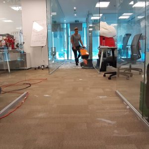 Gürpak Temizlik Maltepe Yerinde Ofis Halı Yıkama Hizmeti. Kuru Köpük Teknolojisi ile aynı gün kuruma garantisi